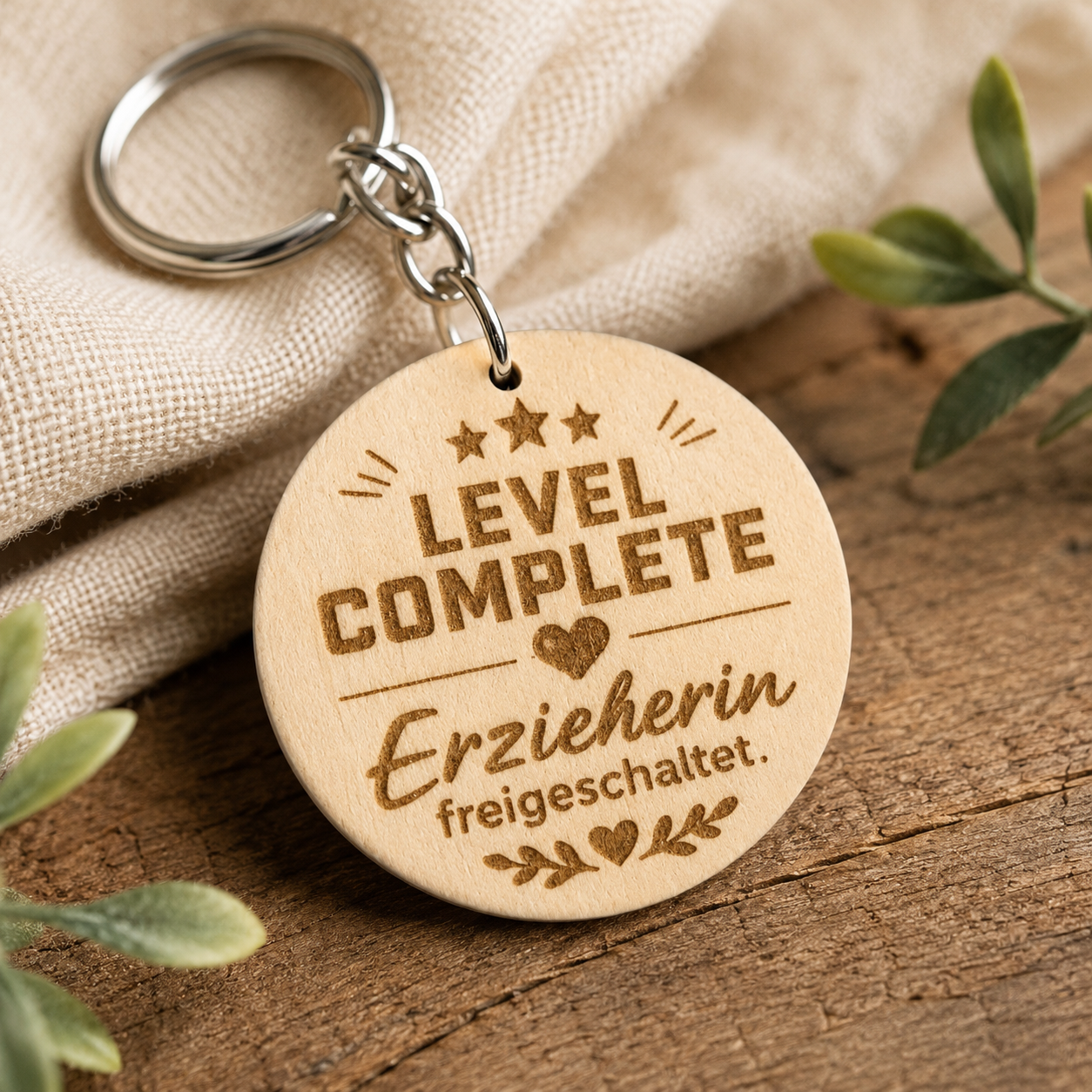 Personalisierter Holzanhänger – beidseitig graviert | individuelles Geschenk